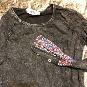 EUC gray long sleeve shirt